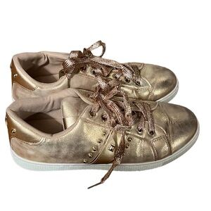 Avanti women’s rose gold studded sneakers Size 10